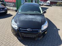 Gebraucht Ford Focus Trend 125 PS (91 kW) 2014 Schwarz Limousine