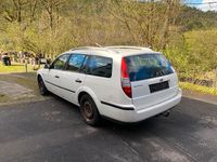 Usado Ford Mondeo 115 CV (84 kW) 2005 Blanco Familiar
