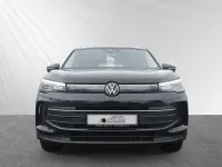 Gebraucht VW Tiguan Life 150 PS (110 kW) 2024 Schwarz SUV
