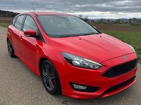Gebraucht Ford Focus ST-Line 125 PS (91 kW) 2017 Rot Limousine