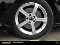 Gebraucht Mercedes E250 160 PS (117 kW) 2022 Unilack nachtschwarz Limousine