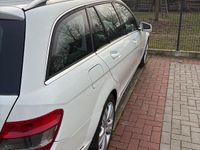 Gebraucht Mercedes C180 156 PS (114 kW) 2010 Weiß Kombi