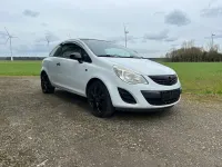 Używany Opel Corsa Selection 69 KM (50 kW) 2012 Biały Hatchback