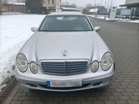 Gebraucht Mercedes E220 150 PS (110 kW) 2003 Silber Kombi