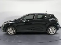 Używany Renault Clio V Evolution 102 KM (75 kW) 2025 Czarny Sedan/Limuzyna