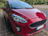 Gebraucht Ford Fiesta Cool & Connect 101 PS (74 kW) 2018 Rot Kleinwagen