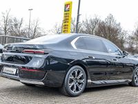 Gebraucht BMW 750e Comfort Edition 489 PS (359 kW) 2023 Schwarz Limousine