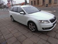 Gebraucht Skoda Octavia Style 150 PS (110 kW) 2016 Laserweiss Kombi