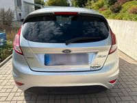 Gebraucht Ford Fiesta Trend 101 PS (74 kW) 2017 Silber Kleinwagen