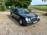 Gebraucht Mercedes E240 Avantgarde 170 PS (125 kW) 2000 Grün Kombi