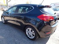Gebraucht Kia Ceed DREAM-TEAM Edition 135 PS (99 kW) 2015 Schwarz Kleinwagen