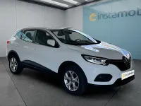 Gebraucht Renault Kadjar 159 PS (116 kW) 2022 Weiß SUV