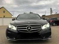 Gebraucht Mercedes E220 Avantgarde 170 PS (125 kW) 2014 Schwarz Limousine
