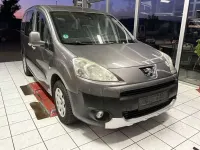 Gebraucht Peugeot Partner Tendance 92 PS (67 kW) 2011 Other Van / Kleinbus