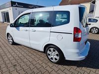 Gebraucht Ford Tourneo Courier Trend 101 PS (74 kW) 2019 Weiß Van / Kleinbus