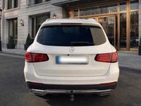 Gebraucht Mercedes GLC220 194 PS (142 kW) 2019 Weiß SUV