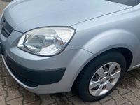Gebraucht Kia Rio 91 PS (66 kW) 2007 Silber Kleinwagen