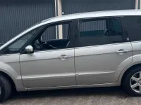 Second-hand Ford Galaxy 140 CP (102 kW) 2008 Albastru Monovolum