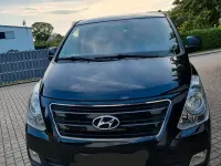 Gebraucht Hyundai H-1 175 PS (128 kW) 2016 Schwarz Van / Kleinbus