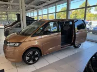 Gebraucht VW Multivan Life 204 PS (150 kW) 2026 Copper bronze metallic Van / Kleinbus