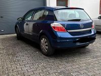 Gebraucht Opel Astra 105 PS (77 kW) 2005 Blau Kleinwagen