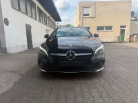 Gebraucht Mercedes CLA220 177 PS (130 kW) 2018 Kosmosschwarz Coupé