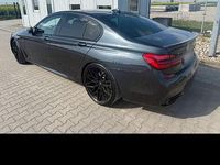 Gebraucht BMW 740 320 PS (235 kW) 2017 Grau Limousine