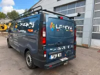 Gebraucht Renault Trafic Komfort 140 PS (102 kW) 2015 Blau Van / Kleinbus