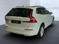Gebraucht Volvo XC60 Momentum 197 PS (144 kW) 2022 Weiß SUV