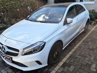 Gebraucht Mercedes A180 Urban 122 PS (89 kW) 2017 Weiß Limousine