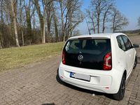 Gebraucht VW up! 60 PS (44 kW) 2016 Weiß Kleinwagen
