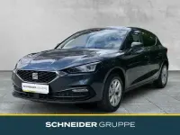 Neu Seat Leon 150 PS (110 kW) 2025 Grau Limousine