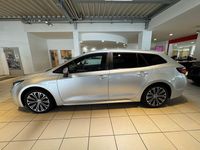 Gebraucht Toyota Corolla Team 184 PS (135 kW) 2021 Precious silver Kombi