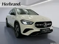 Gebraucht Mercedes GLA200 Progressive 163 PS (119 kW) 2025 Polarweiß uni SUV