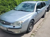 Gebraucht Ford Mondeo Ghia 125 PS (91 kW) 2004 Silber Limousine