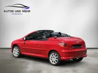 Gebraucht Peugeot 206 CC Platinum 109 PS (80 kW) 2004 Rot Cabrio