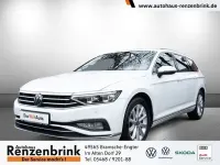 Gebraucht VW Passat Elegance 150 PS (110 kW) 2020 Pure white Kombi