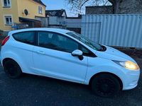 Gebraucht Ford Fiesta 82 PS (60 kW) 2009 Weiß Kleinwagen