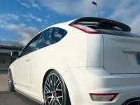 Gebraucht Ford Focus ST 226 PS (166 kW) 2009 Weiß Limousine