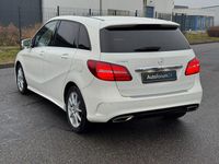 Gebraucht Mercedes B250 AMG line 211 PS (155 kW) 2018 Calcitweiss/zirrusweiss Van / Kleinbus