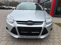 Gebraucht Ford Focus Trend 116 PS (85 kW) 2012 Grau Limousine