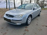 Gebraucht Ford Mondeo 110 PS (80 kW) 2002 Grau Limousine