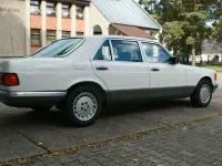 Gebraucht Mercedes 380 204 PS (150 kW) 1983 Weiß Limousine