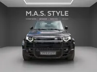 Gebraucht Land Rover Defender 525 PS (386 kW) 2024 Santorini black SUV