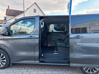 Gebraucht Ford Tourneo 232 PS (170 kW) 2025 Magneticgrau (metallic) Van / Kleinbus