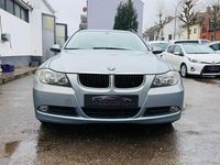 Gebraucht BMW 320 150 PS (110 kW) 2006 Blau Kombi