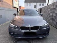 Gebraucht BMW 316 116 PS (85 kW) 2016 Grau Kombi