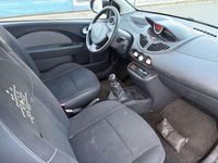 Gebraucht Renault Twingo 75 PS (55 kW) 2011 Perlmuttschwarz Kleinwagen