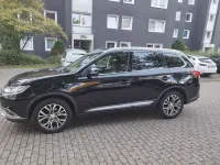 Begagnad Mitsubishi Outlander 150 HK (110 kW) 2016 Svart SUV