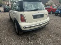 Używany Mini Cooper 116 KM (85 kW) 2004 Beżowy Hatchback